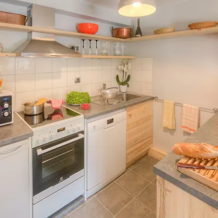 Les Bossons Sleeps 4 Apartment Chamonix