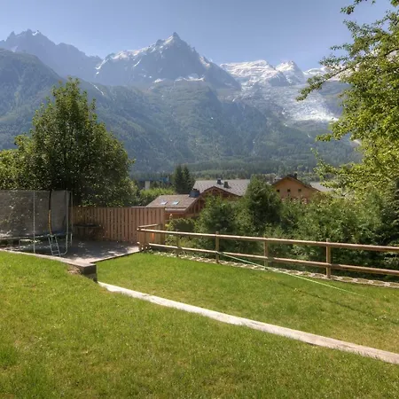 Apartment Les Bossons Sleeps 4 Chamonix
